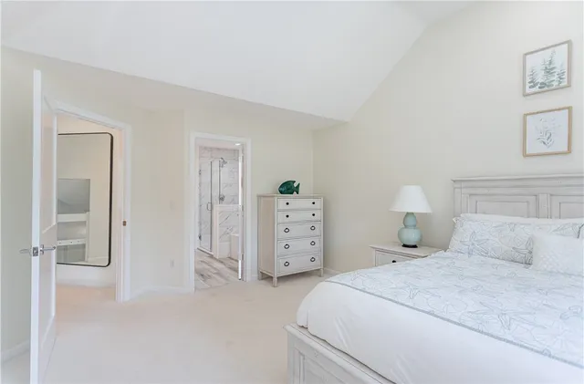 $5,100 | 112 Harrison Avenue, Unit B, Newport, RI 02840