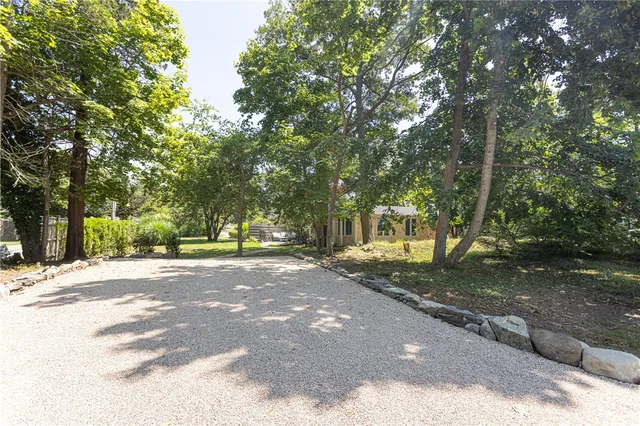 $5,100 | 112 Harrison Avenue, Unit B, Newport, RI 02840