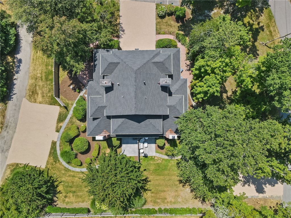 112 Harrison Avenue, Unit B Newport, RI 02840 - Photo 28 of 29