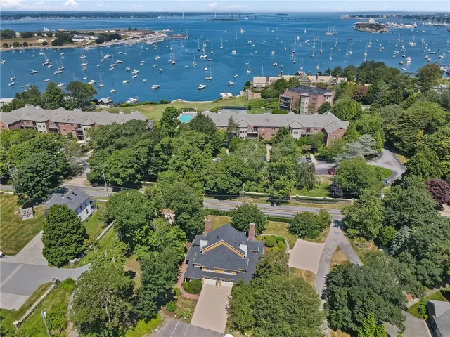 $5,100 | 112 Harrison Avenue, Unit B, Newport, RI 02840