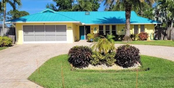 $475,000 | 1781 Southeast Fallon Drive, Port St. Lucie, FL 34983
