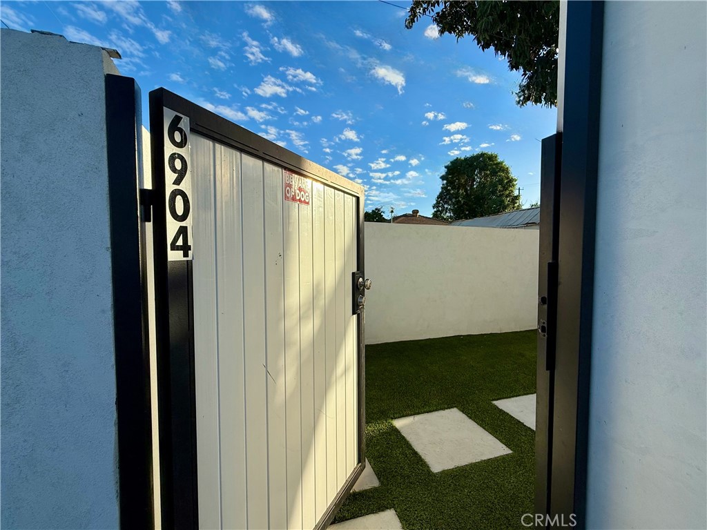 6900 Corbin Avenue Reseda, CA 91335 - Photo 33 of 57