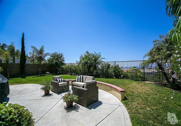 14303 Peach Hill Road Moorpark, CA 93021 - Photo 39 of 41 a view of a garden with an outdoor seating