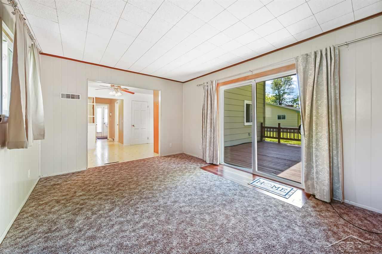 8074 Ohern Road Saginaw, MI 48609 - Photo 8 of 17 Family Room