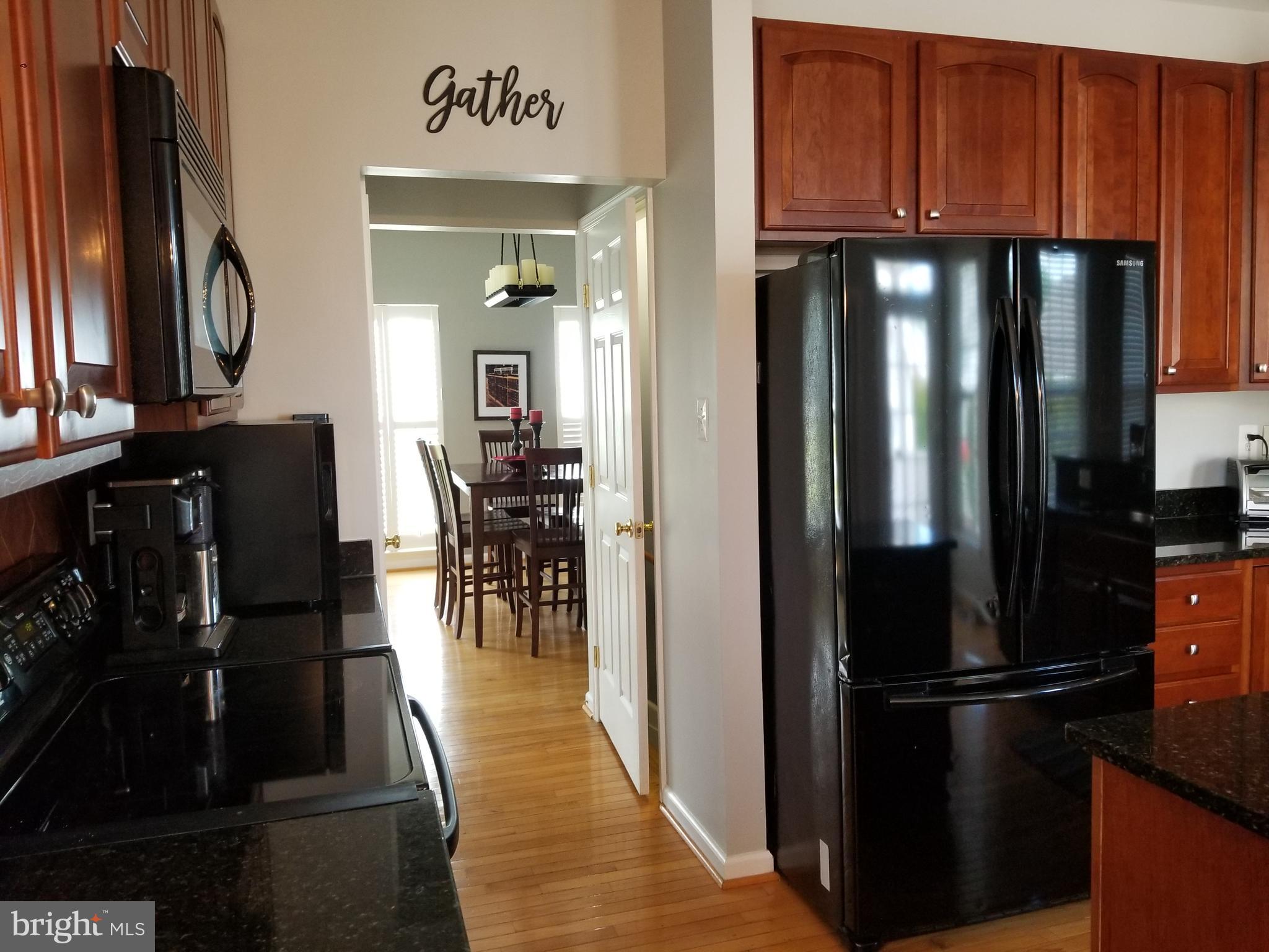 18421 Cornflower Road Boyds, MD 20841 - Photo 22 of 48 kitchen facing dining room.
