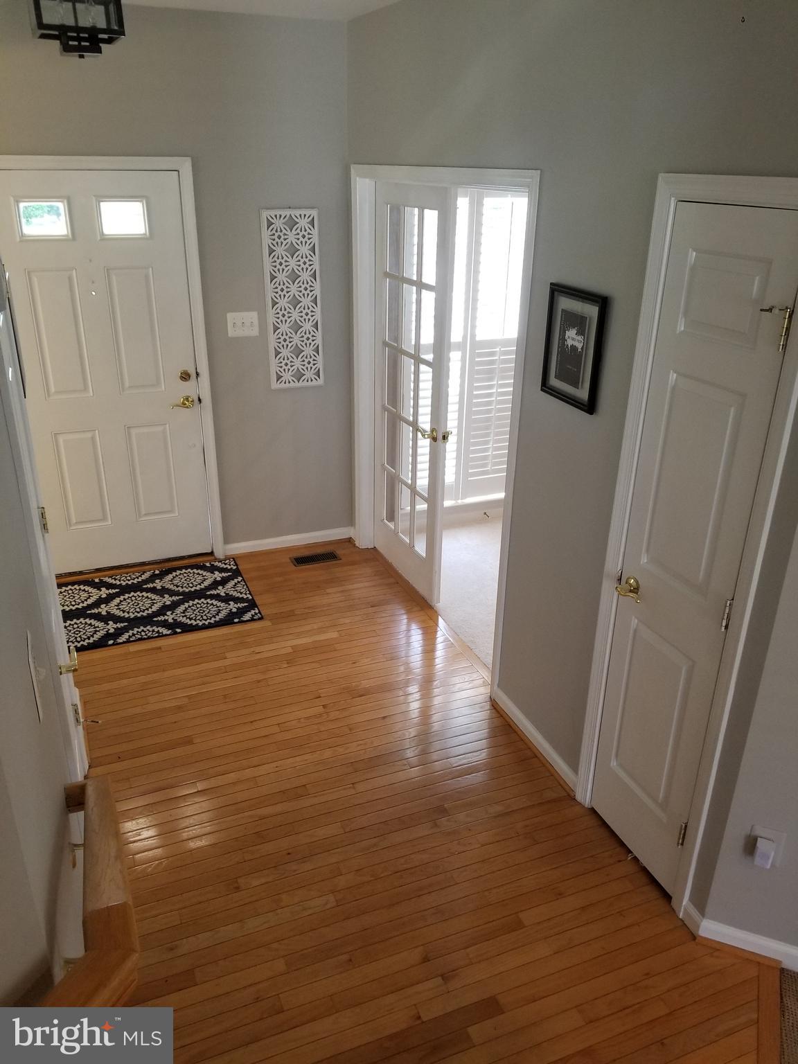 18421 Cornflower Road Boyds, MD 20841 - Photo 8 of 48 Foyer when you walk in.