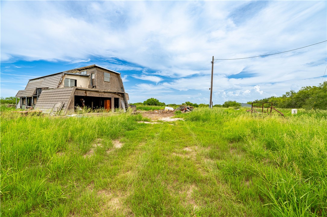 229 Fm 628 Riviera, TX 78379 - Photo 7 of 15