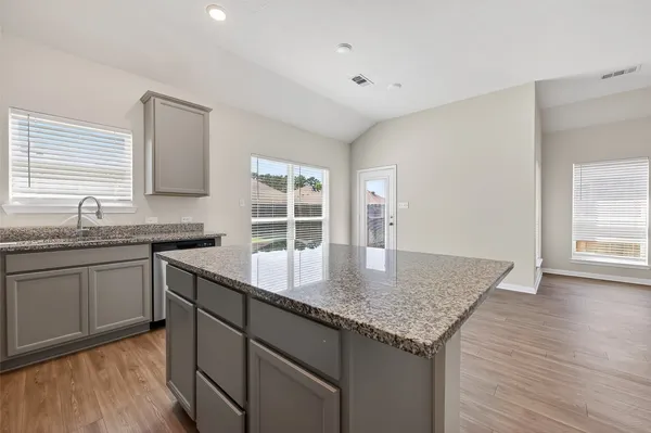 $1,995 | 14371 North Summerchase Circle, Willis, TX 77318