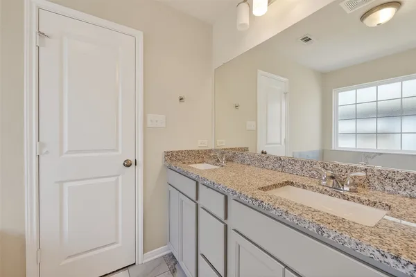 $1,995 | 14371 North Summerchase Circle, Willis, TX 77318