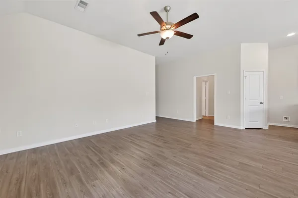 $1,995 | 14371 North Summerchase Circle, Willis, TX 77318