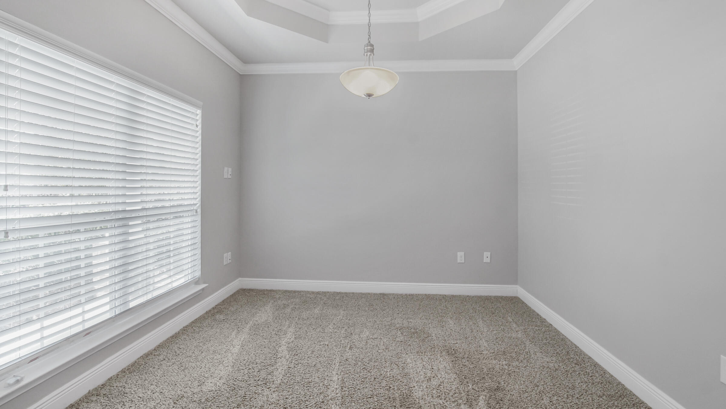 303 Whitman Way Freeport, FL 32439 - Photo 5 of 51 DSC07867