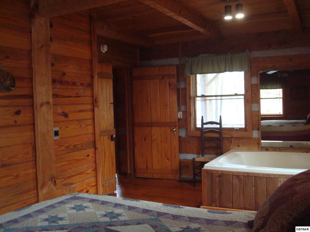2231 Hidden Mountain Road, Unit SPLENDIDISOLATION Sevierville, TN 37876 - Photo 23 of 27 Gallery Image 23
