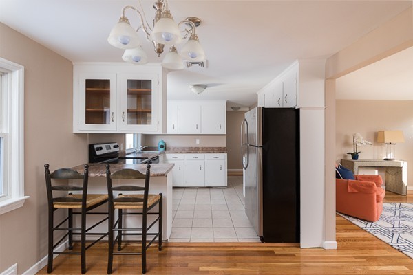 23 Bulow Road Hingham, MA 02043 - Photo 9 of 24 Gallery Image 9