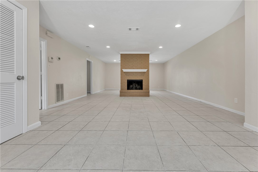 2201 Barak Lane Bryan, TX 77802 - Photo 2 of 19