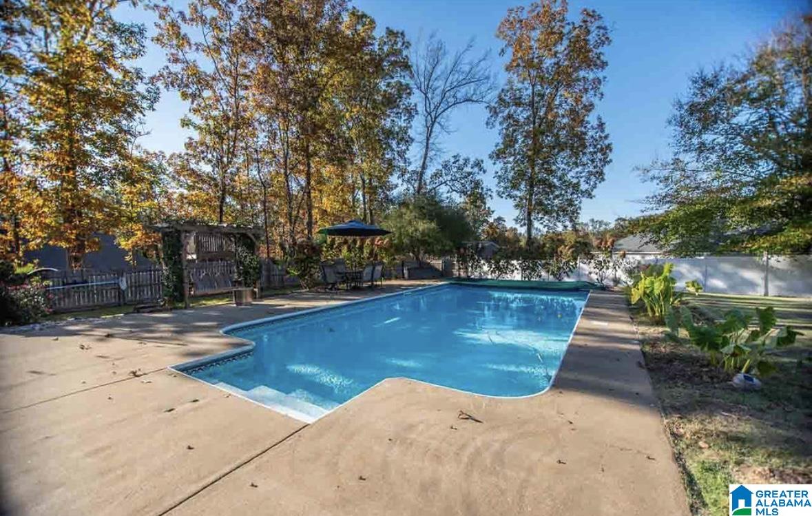 140 Highland View Drive Riverside, AL 35135 - Photo 2 of 27