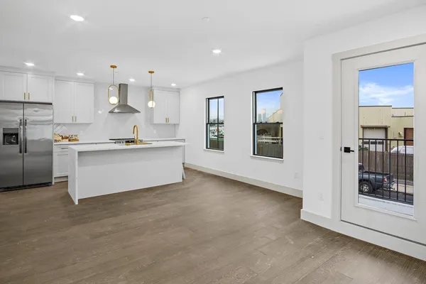 $650,000 | 127 East Cottage Street, Unit 3, Boston, MA 02125