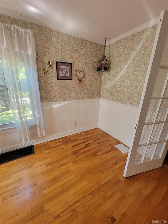 12749 Angle Road Bath, MI 48808 - Photo 7 of 33