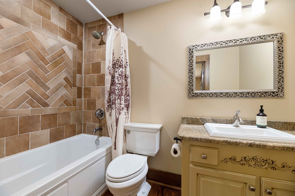 7628 Layfield Road, Unit 3 Columbus, GA 31829 - Photo 43 of 64 Private Bath for 3rd Bedroom