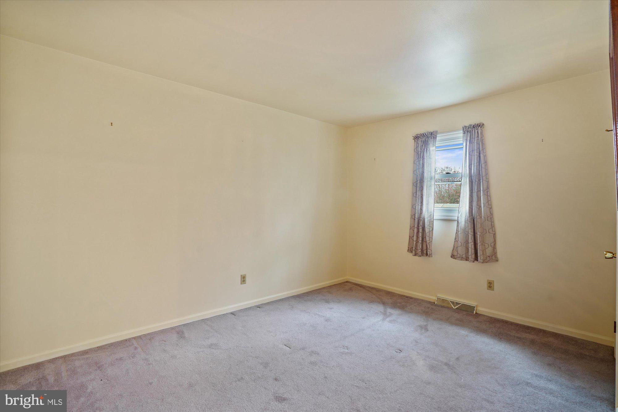 1790 Wilderness Road Lancaster, PA 17603 - Photo 13 of 24 Bedroom 3