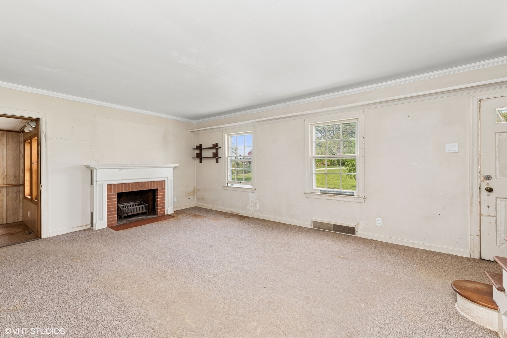 13915 Davis Road Woodstock, IL 60098 - Photo 3 of 17