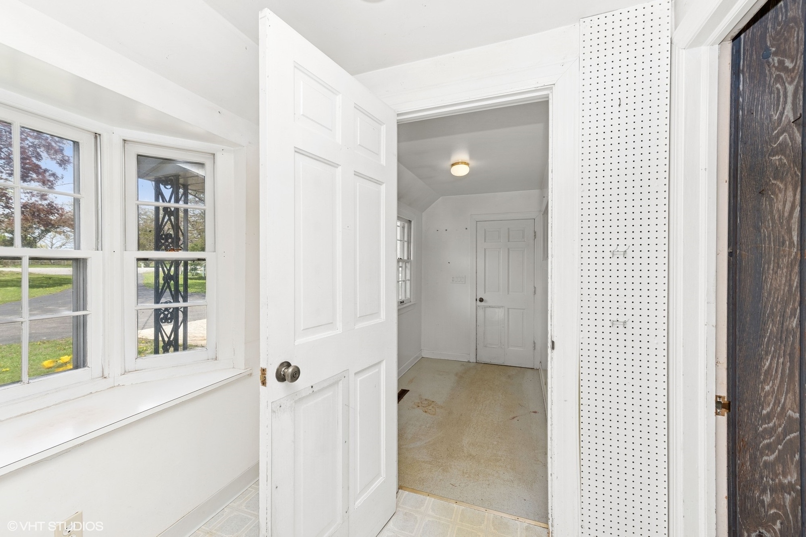 13915 Davis Road Woodstock, IL 60098 - Photo 7 of 17