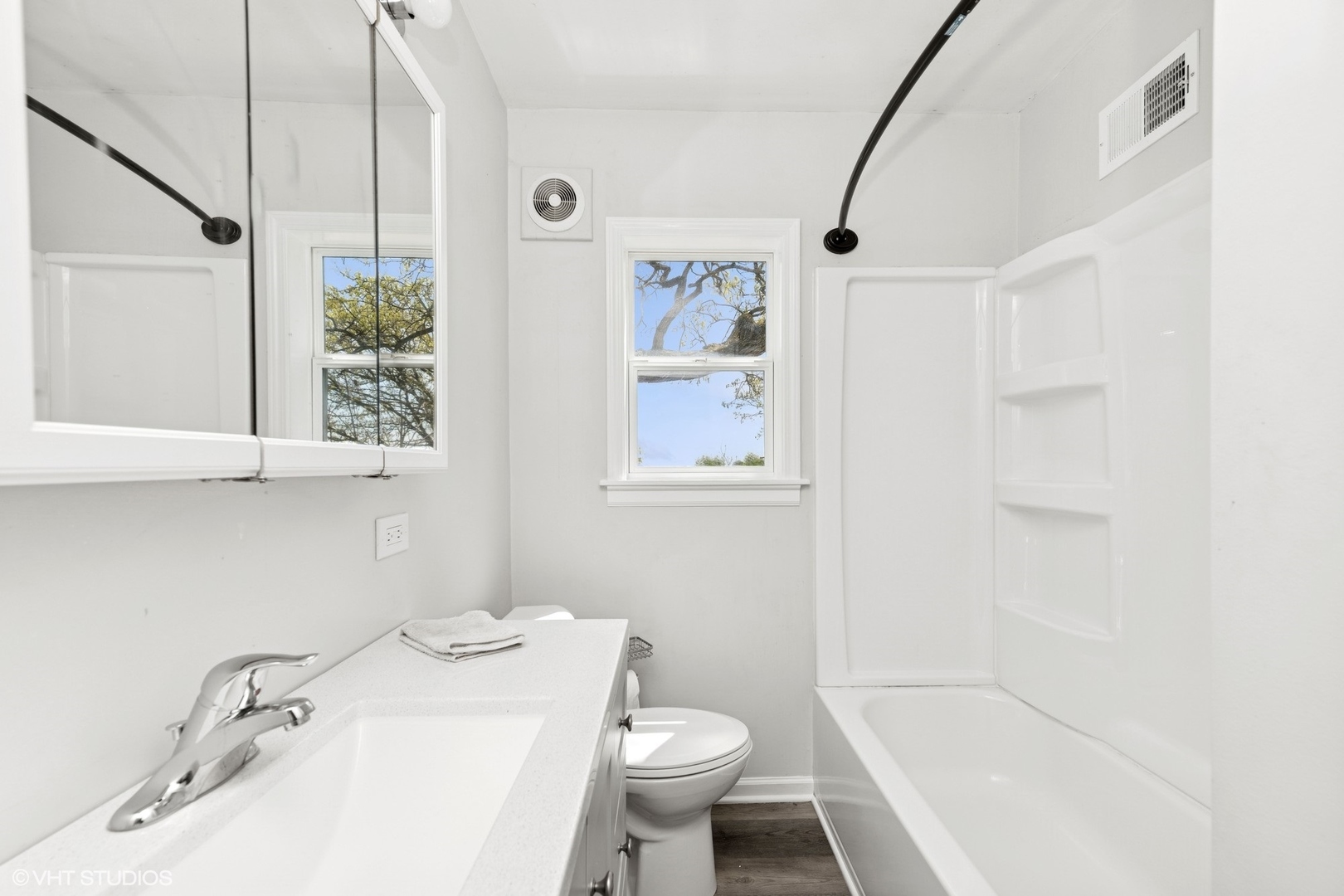 13915 Davis Road Woodstock, IL 60098 - Photo 10 of 17