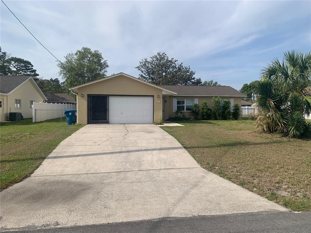 10440 Gatling Street Spring Hill, FL 34608 - Photo 2 of 28