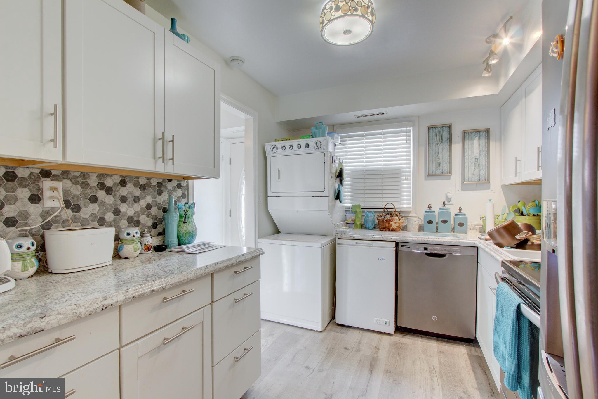 1726 Devers Road York, PA 17404 - Photo 9 of 25