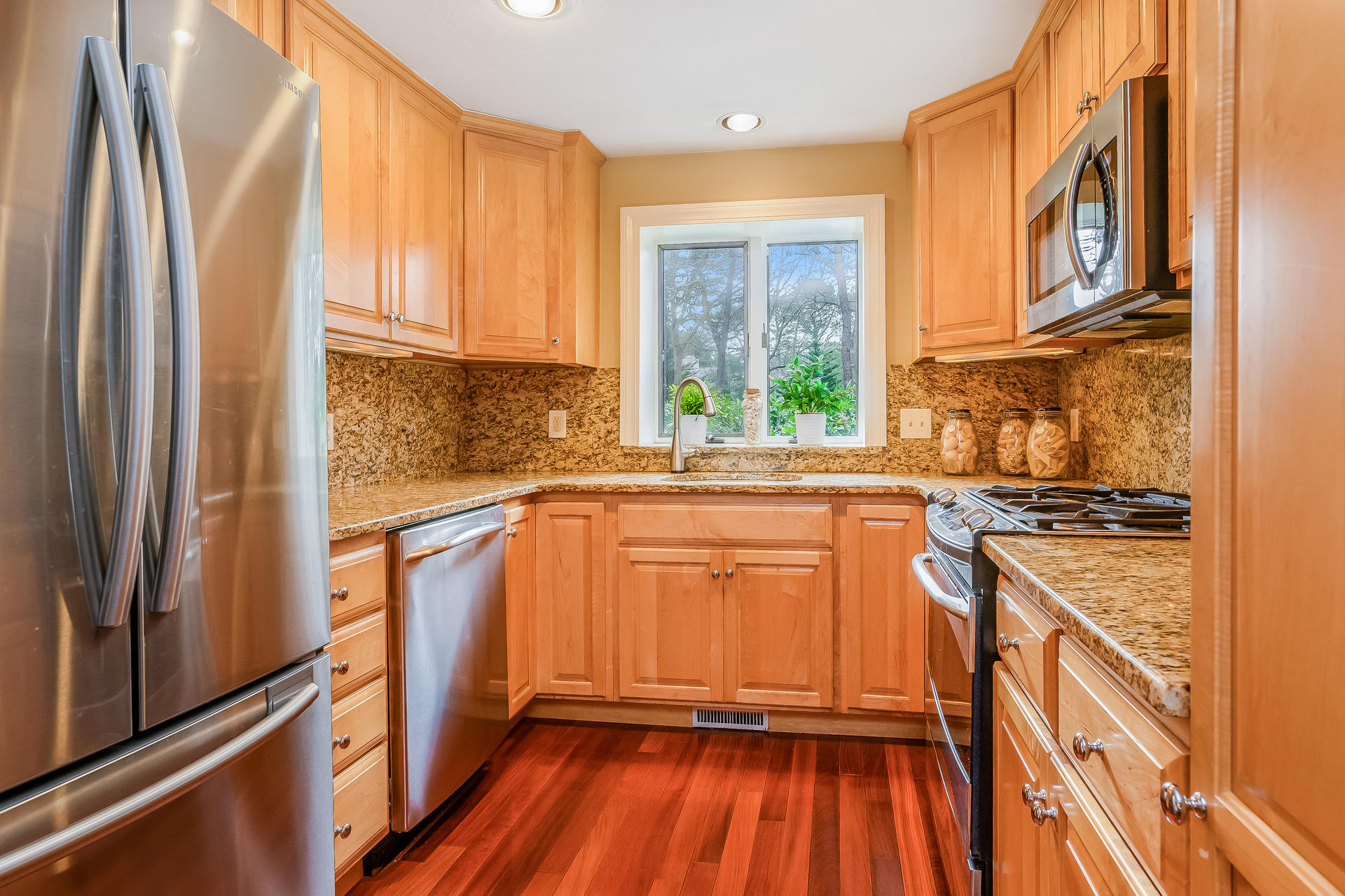 59 Shellback Way Mashpee, MA 02649 - Photo 13 of 38 012-photo-no-caption-8833141