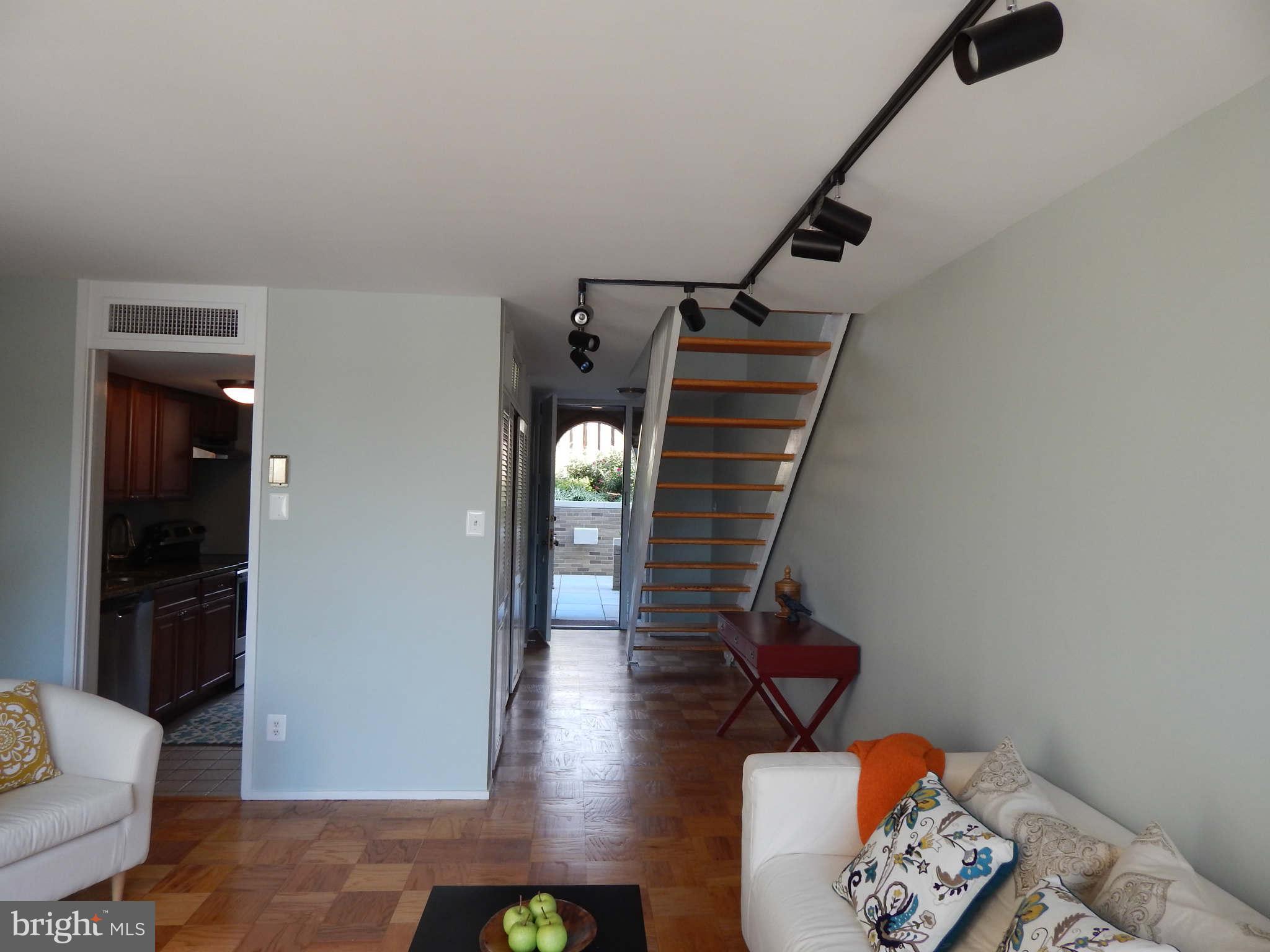 1622 Chimney House Road, Unit 1622 Reston, VA 20190 - Photo 11 of 18 Interior (General)