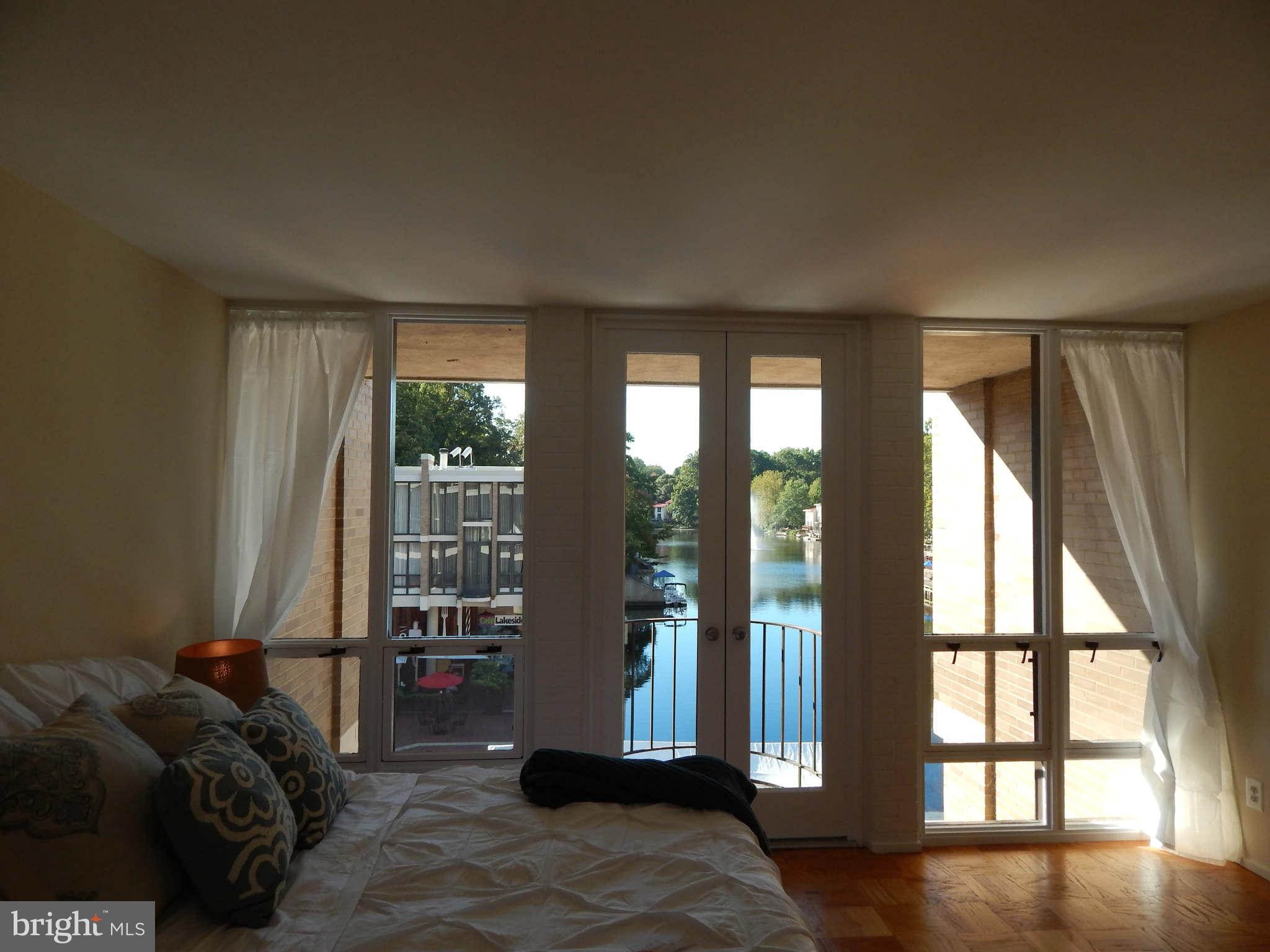 1622 Chimney House Road, Unit 1622 Reston, VA 20190 - Photo 12 of 18 Bedroom (Master)