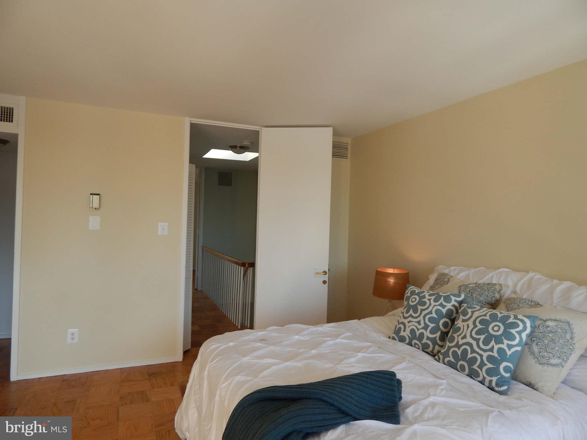 1622 Chimney House Road, Unit 1622 Reston, VA 20190 - Photo 14 of 18 Bedroom (Master)