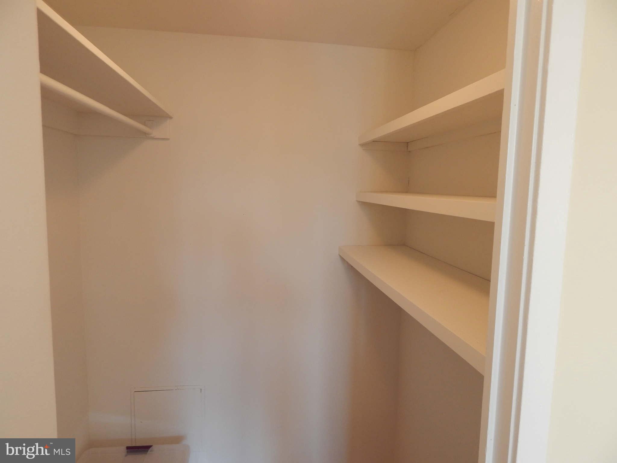 1622 Chimney House Road, Unit 1622 Reston, VA 20190 - Photo 15 of 18 Bedroom (Master)