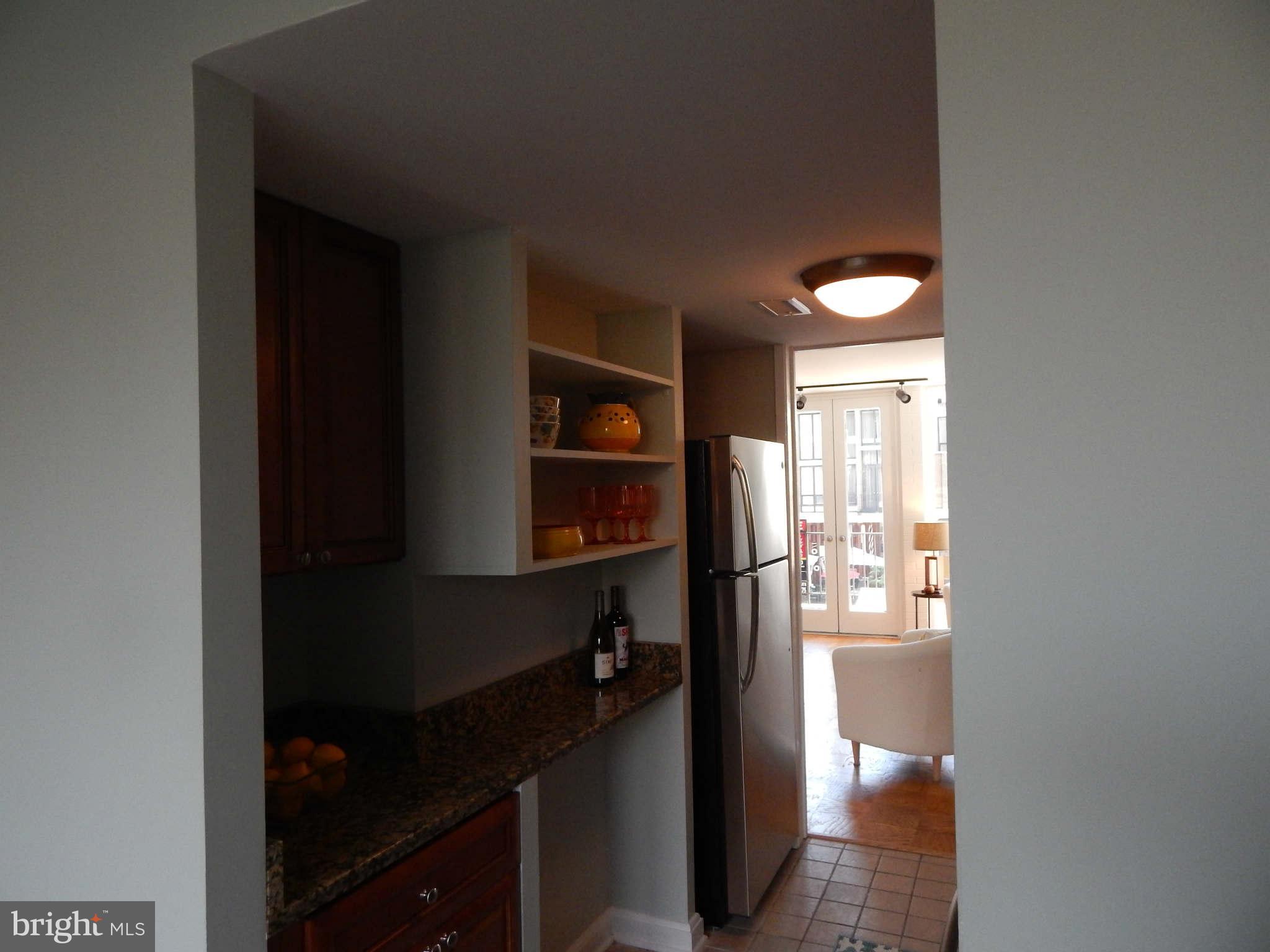 1622 Chimney House Road, Unit 1622 Reston, VA 20190 - Photo 3 of 18 Kitchen