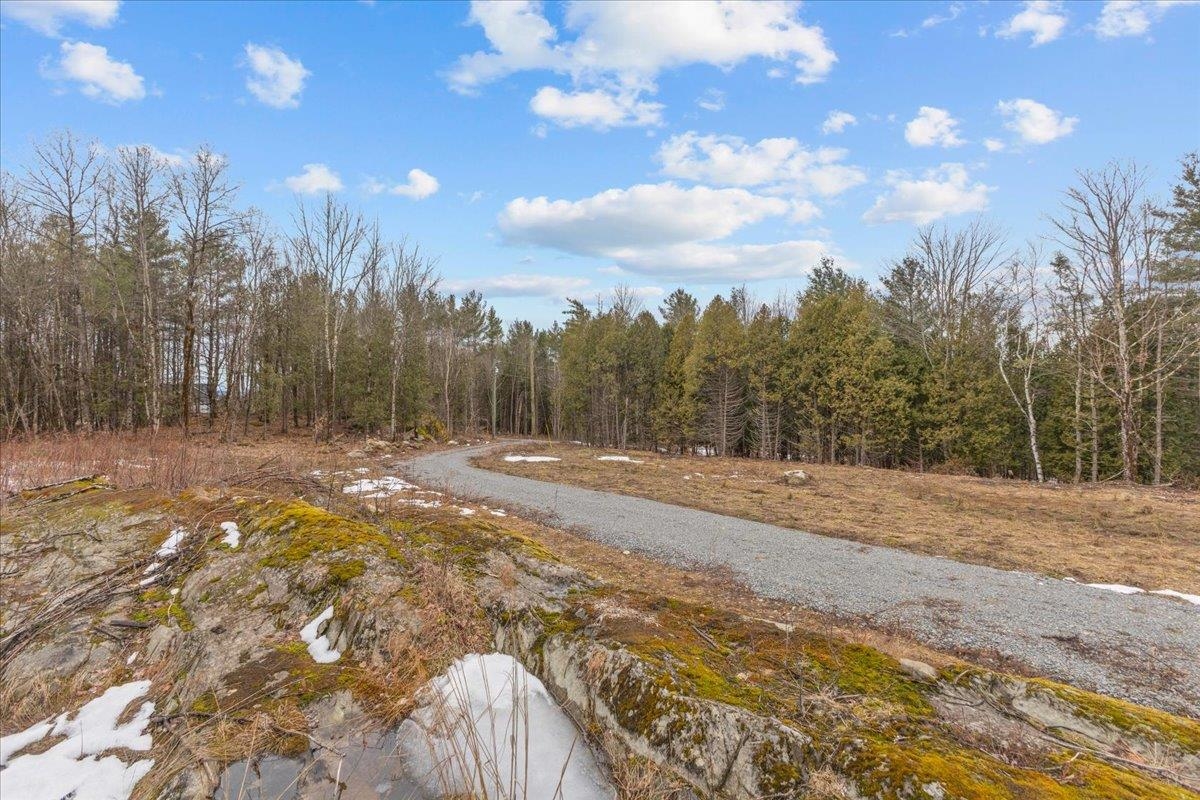 337 Chapin Road Essex Junction, VT 05452 - Photo 13 of 28