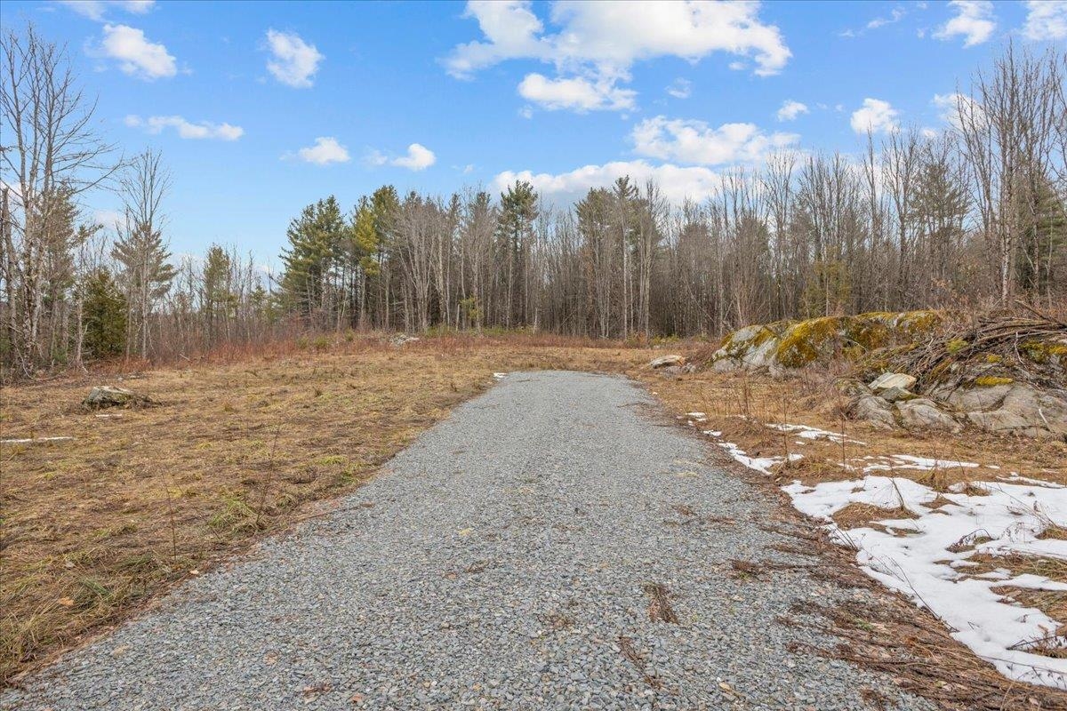 337 Chapin Road Essex Junction, VT 05452 - Photo 5 of 28