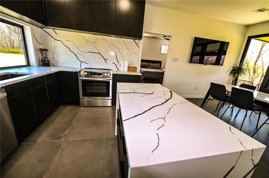 105 Southeast 40th Road Lamar, MO 64759 - Photo 16 of 62