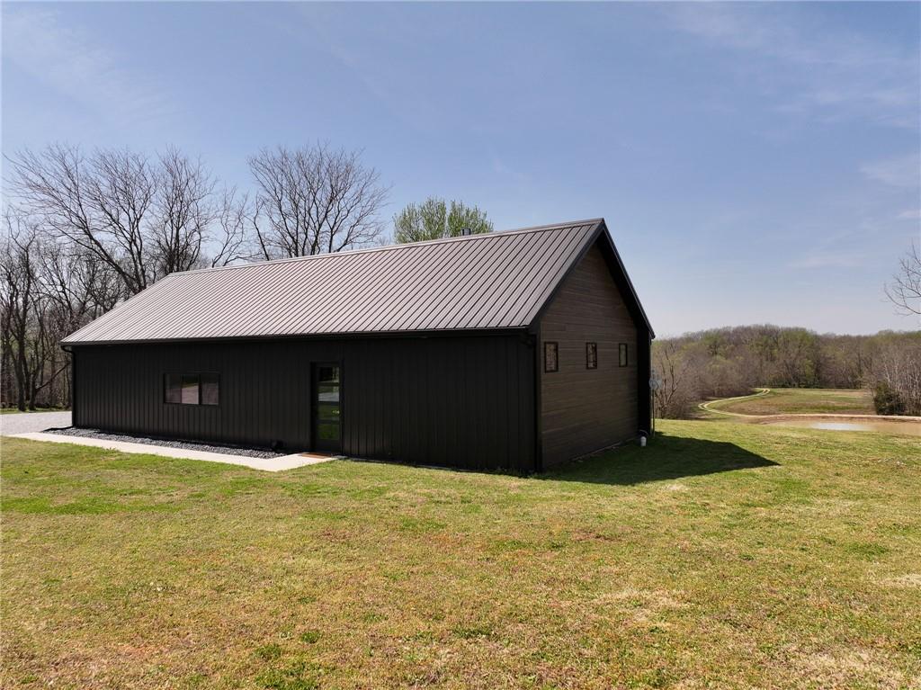 105 Southeast 40th Road Lamar, MO 64759 - Photo 2 of 62