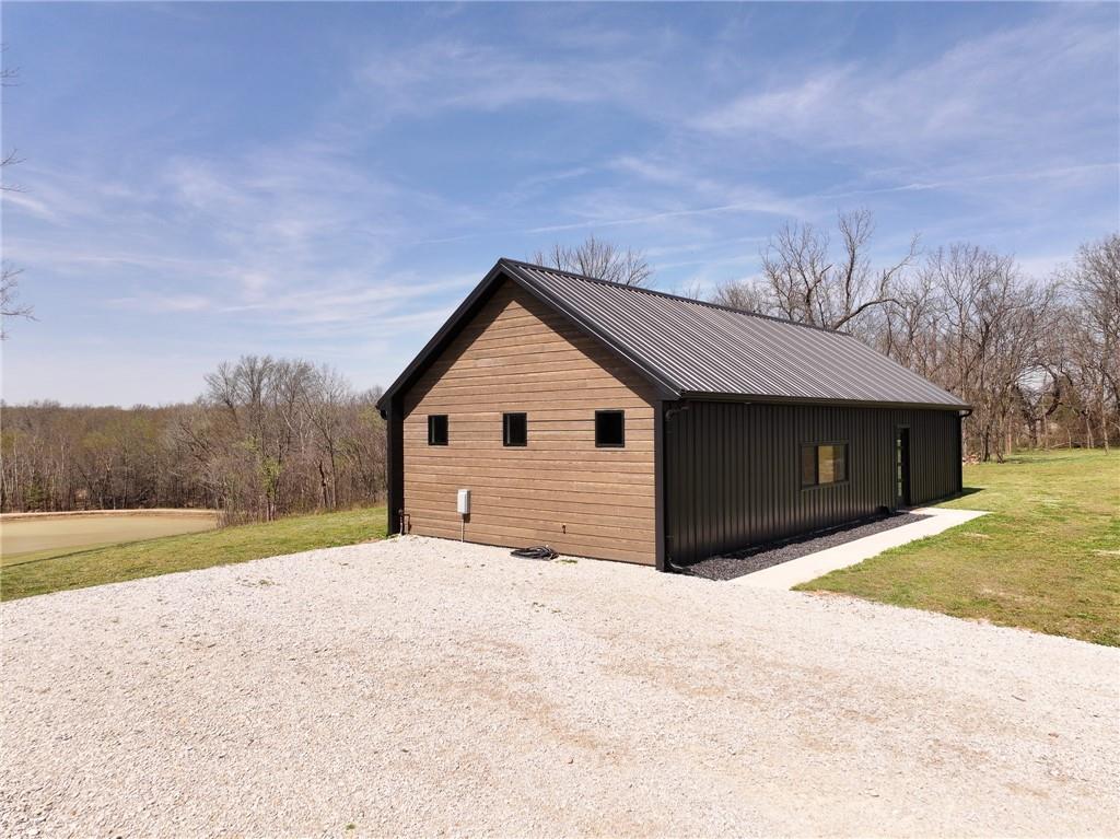 105 Southeast 40th Road Lamar, MO 64759 - Photo 5 of 62