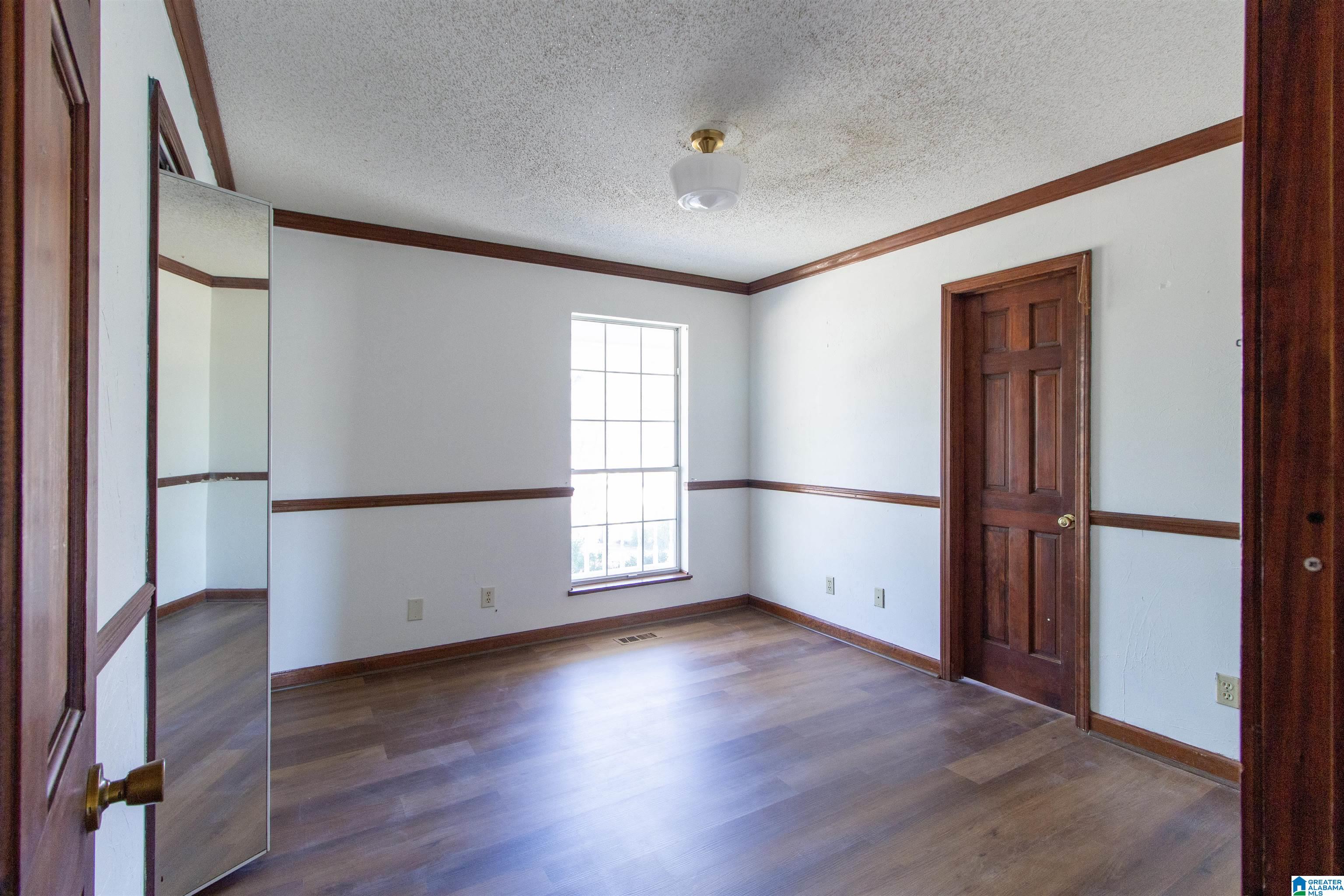 1524 Warner Loop Road Birmingham, AL 35214 - Photo 14 of 27