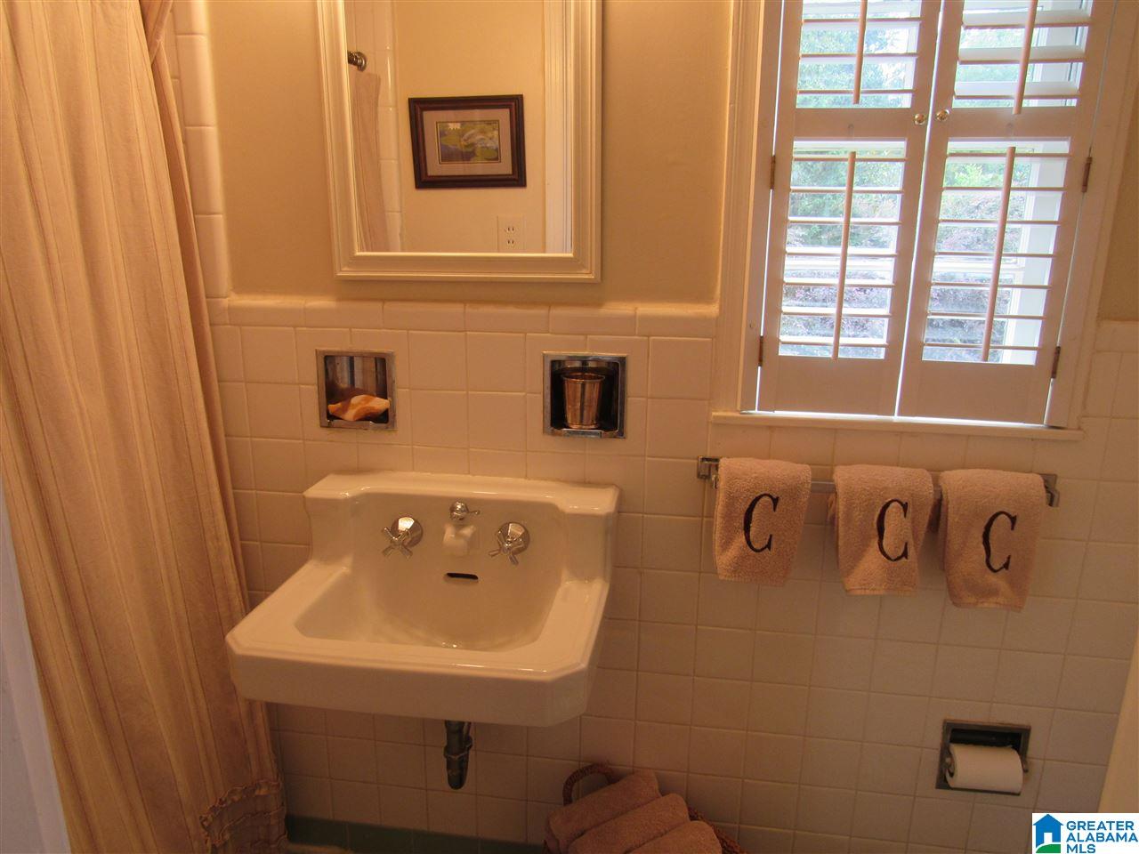3551 Rockhill Road Birmingham, AL 35223 - Photo 19 of 41