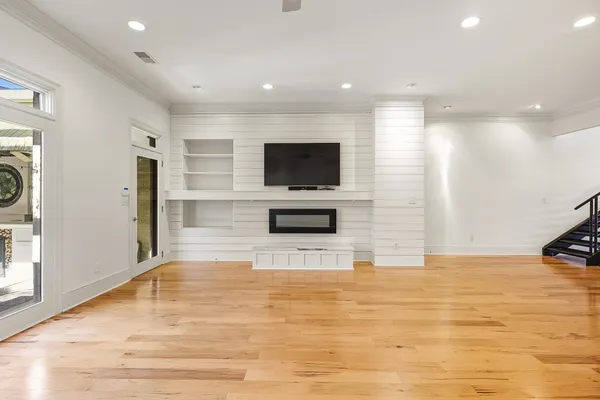 a view of a living room