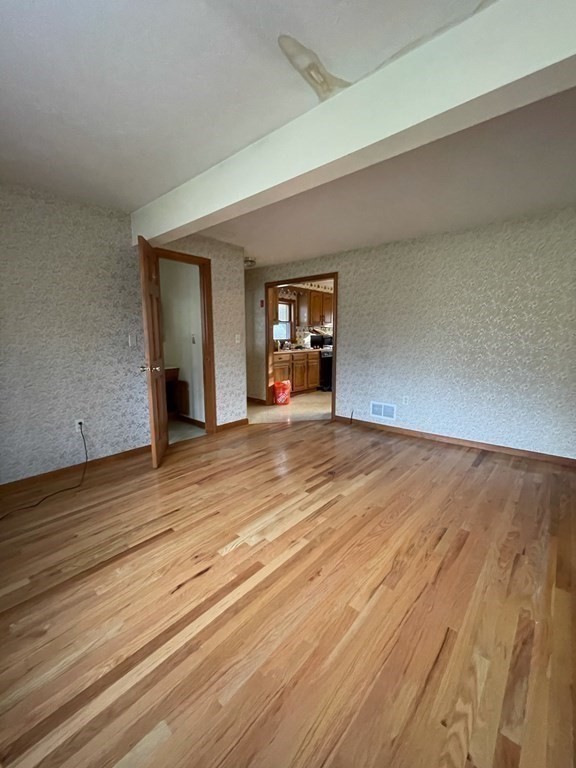 71 Hopkinton Road Upton, MA 01568 - Photo 17 of 42 Gallery Image 17