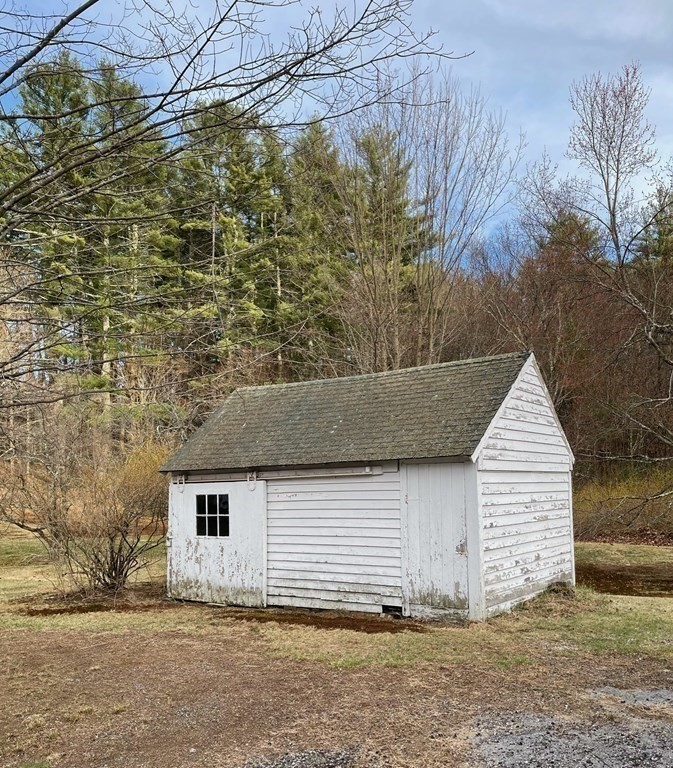 71 Hopkinton Road Upton, MA 01568 - Photo 39 of 42 Gallery Image 39