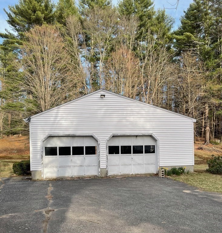 71 Hopkinton Road Upton, MA 01568 - Photo 6 of 42 Gallery Image 6