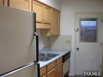 9111 North Oracle Road, Unit 120 Tucson, AZ 85704 - Photo 10 of 21