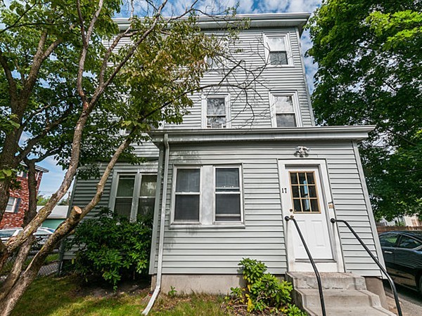 17 Yuill Circle Boston, MA 02136 - Photo 1 of 15
