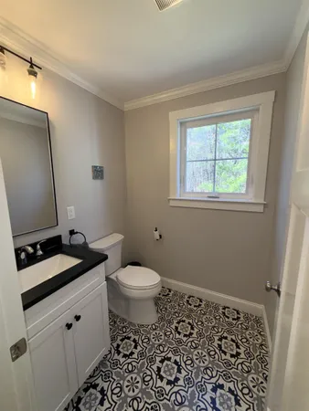 $4,950 | 293 Peverly Hill Road, Unit 2, Portsmouth, NH 03801