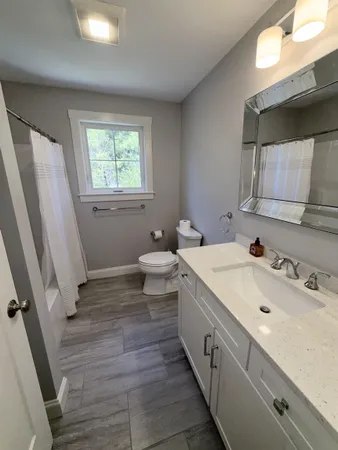 $4,950 | 293 Peverly Hill Road, Unit 2, Portsmouth, NH 03801