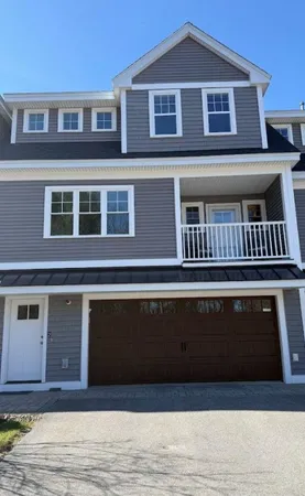 $4,950 | 293 Peverly Hill Road, Unit 2, Portsmouth, NH 03801